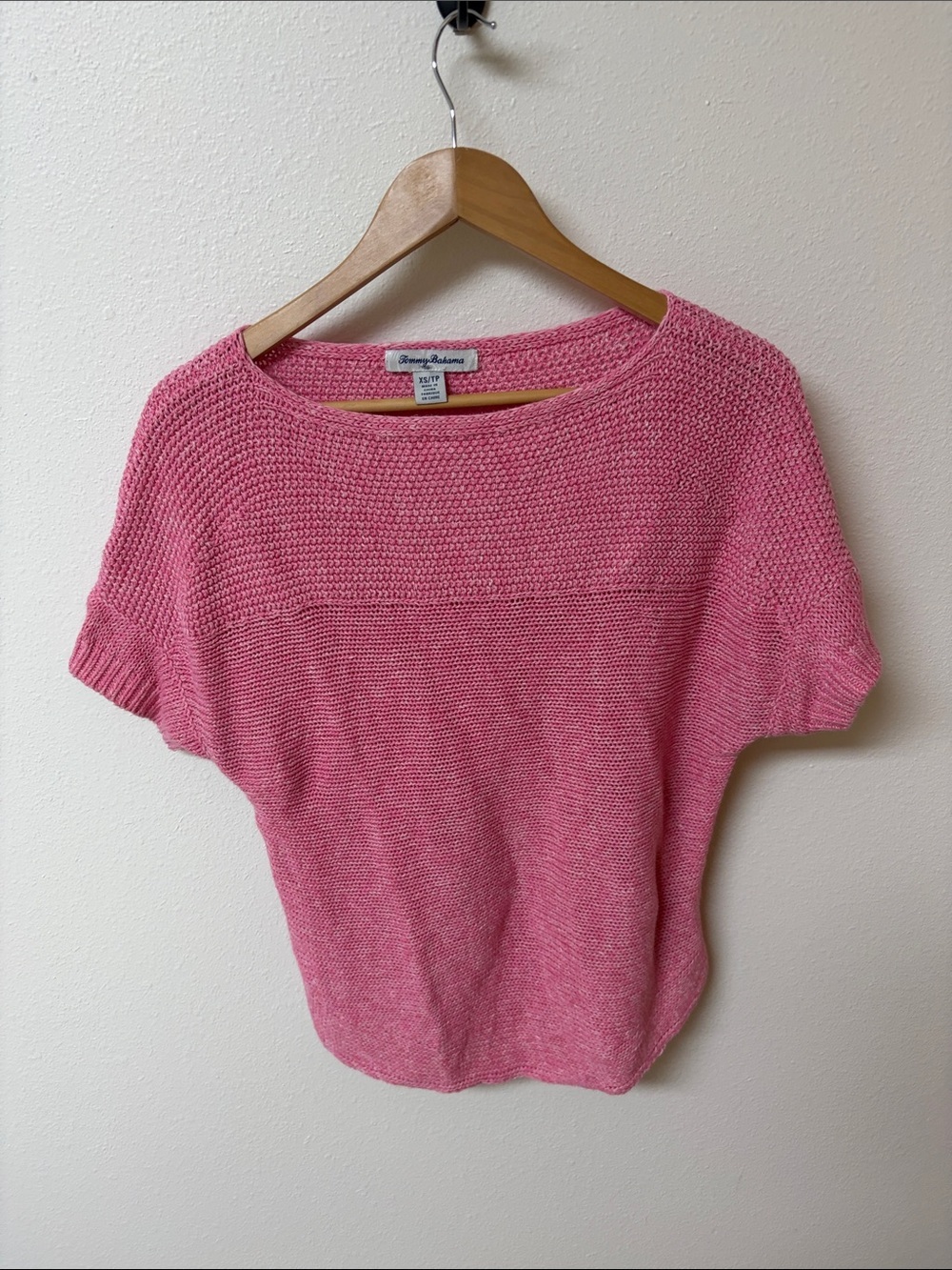 Tommy Bahama Pink Scoop-Neck Short-Sleeve Knit Top women’s size XS/TP
